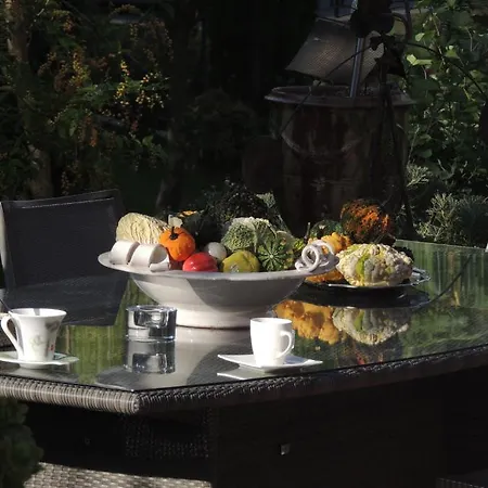 Sous L'olivier Menton