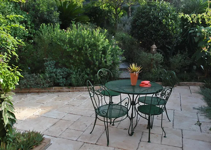 招待所 Sous L'olivier 4*