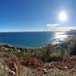 Sous L'olivier Menton