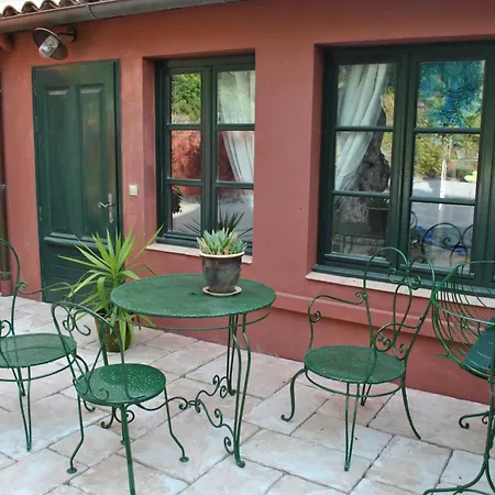 Casa de hóspedes Sous L'olivier 4*
