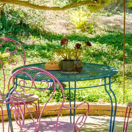 Sous L'olivier Menton