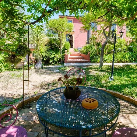 Sous L'olivier Menton