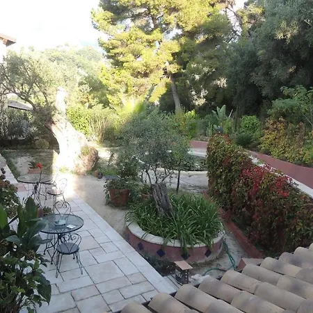 Casa de hóspedes Sous L'olivier Menton