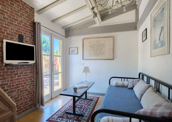 Sous L'olivier Menton