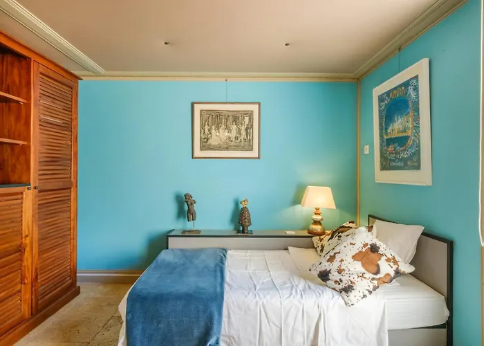 Sous L'olivier Pensionat 4*