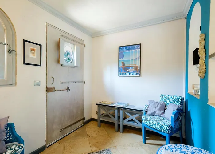 Sous L'olivier Pensionat 4*